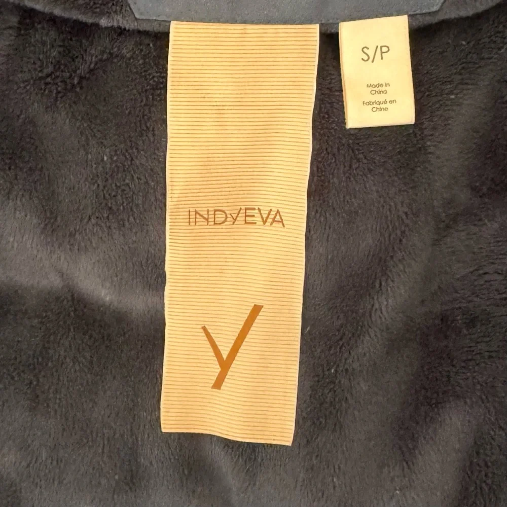 Indyeva - Women's Elegant, Black, Hooded, winter jacket, Ski Jacket, size small - Picture 6 of 9